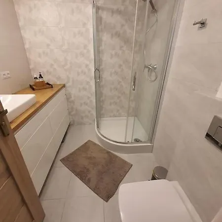 Faktura Vat Przy Szkole Filmowej, Darmowy Parking