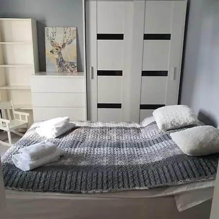 Przy Szkole Filmowej, Darmowy Parking Apartment