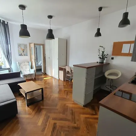 Przy Szkole Filmowej, Darmowy Parking Apartment *