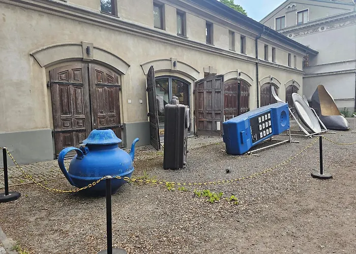 Faktura Vat Przy Szkole Filmowej, Darmowy Parking