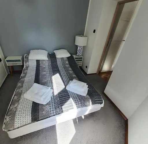 Apartman Faktura Vat Przy Szkole Filmowej, Darmowy Parking